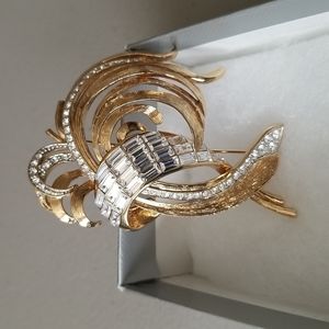 Nolan Miller Artist Signed Wave Tree Brooch